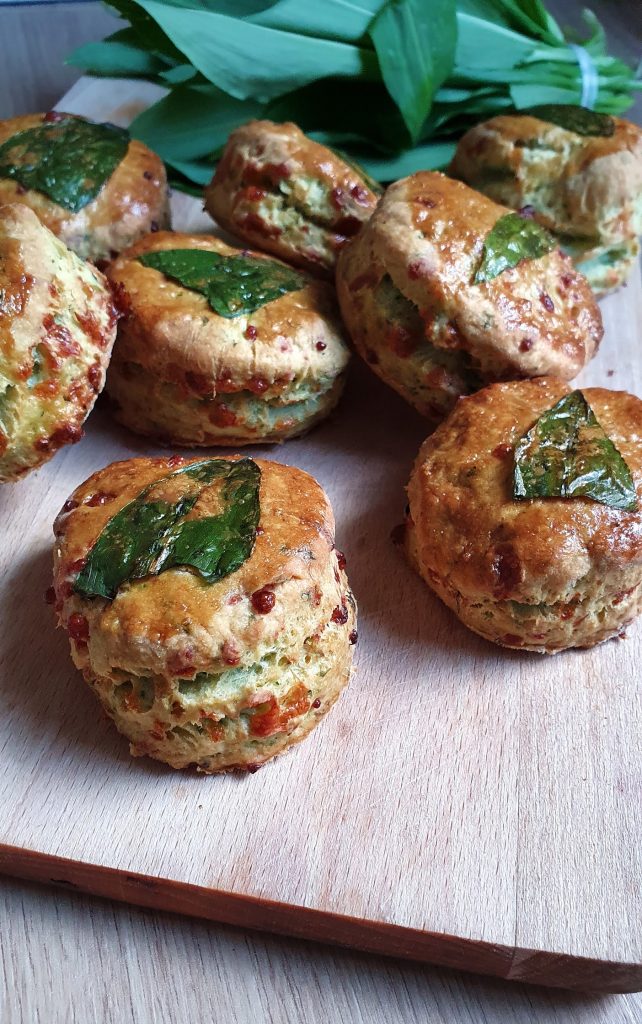 wild garlic scones - reteta scones cu leurda