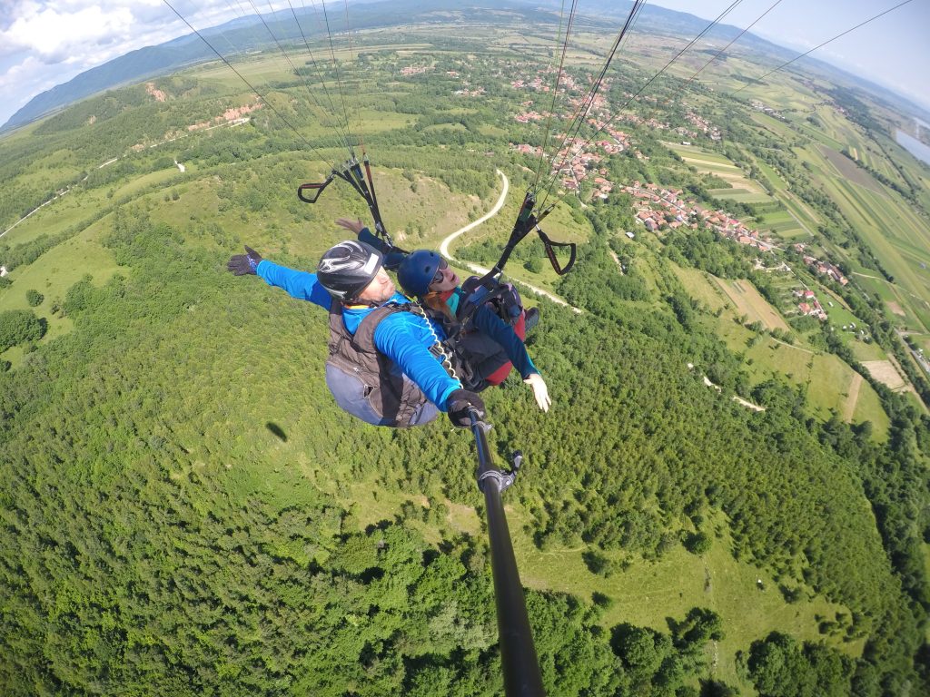 zbor in tandem cu parapanta